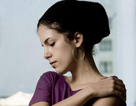 Céu, a cantora revelação brasileira, é uma das confirmadas para a Virada Cultural 2013.
